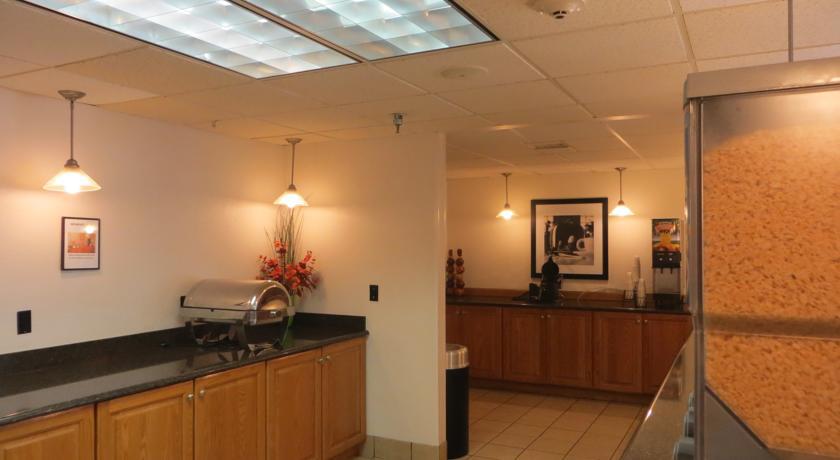 Baymont Inn & Suites Omaha Ngoại thất bức ảnh